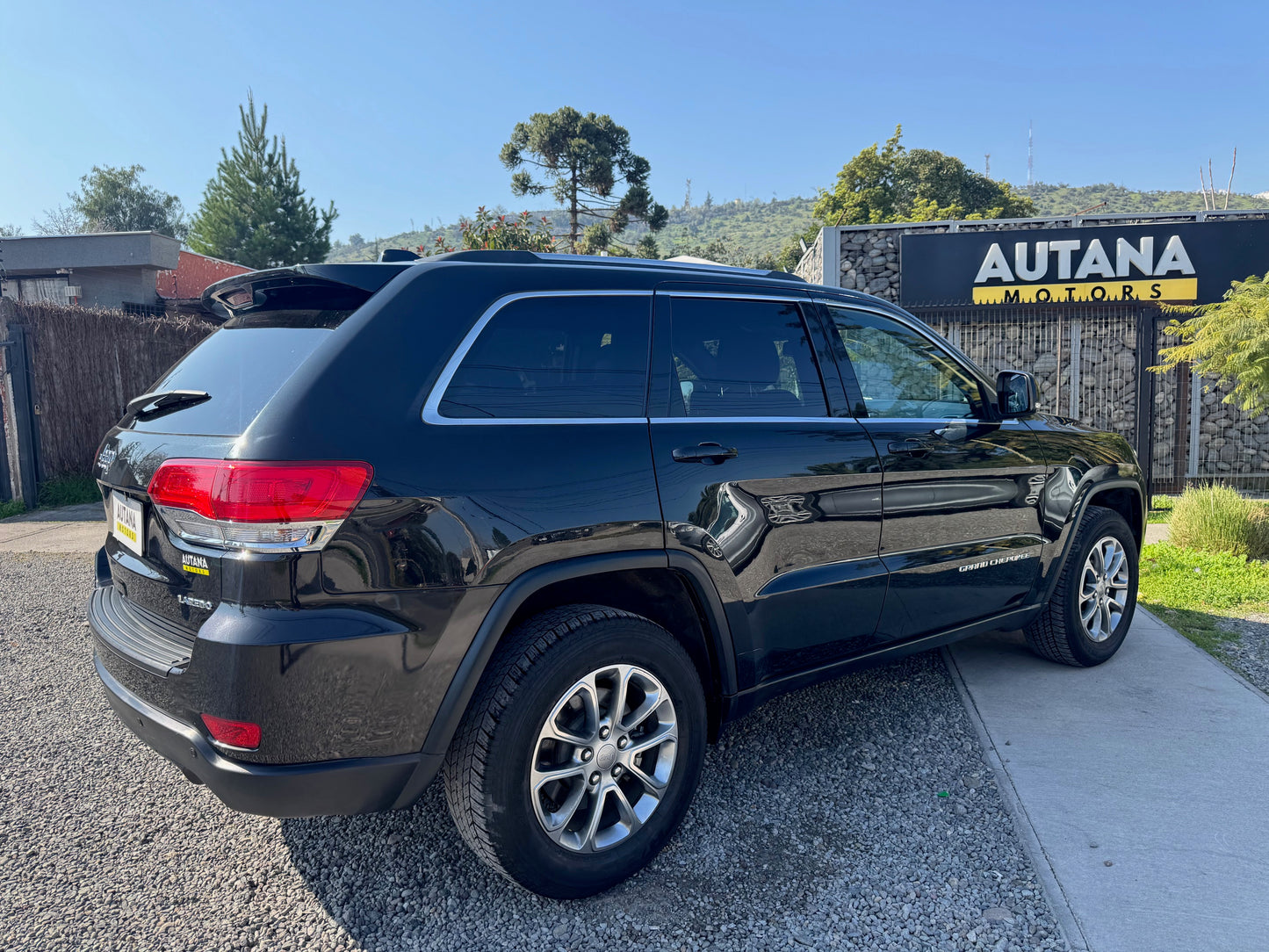 JEEP GRAND CHEROKEE LAREDO 4X4 2015
