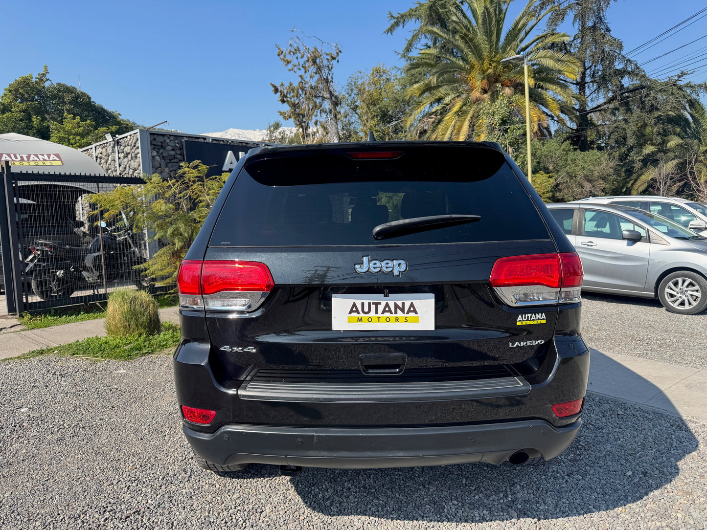JEEP GRAND CHEROKEE LAREDO 4X4 2015