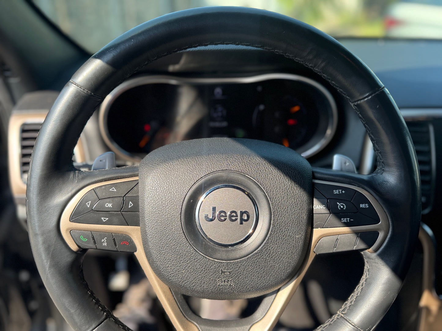 JEEP GRAND CHEROKEE LAREDO 4X4 2015
