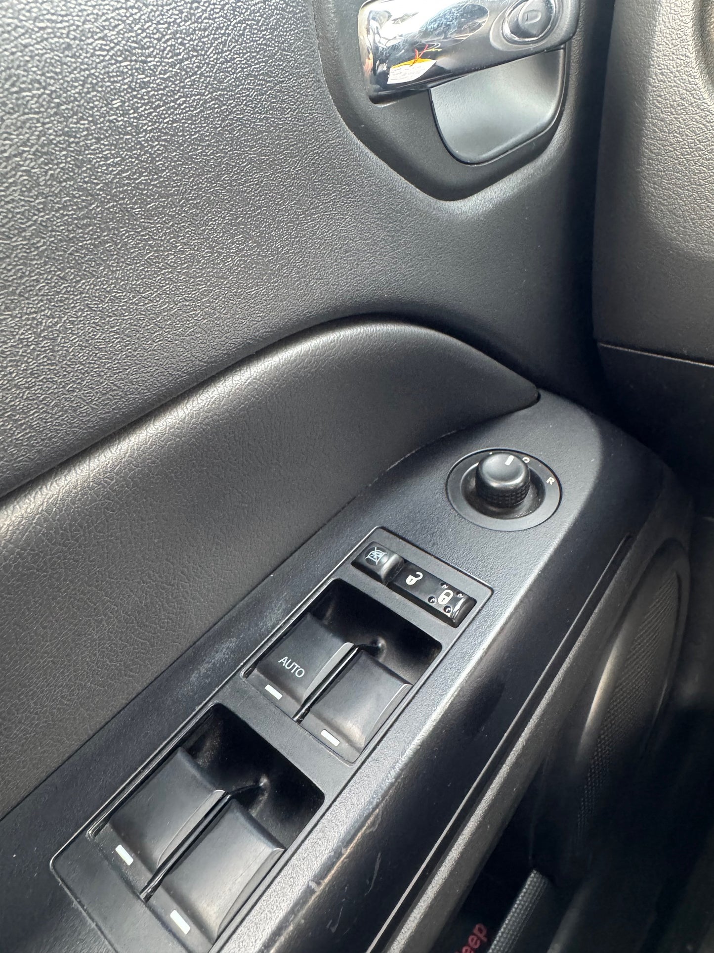 JEEP PATRIOT LATITUDE 4X4 2014