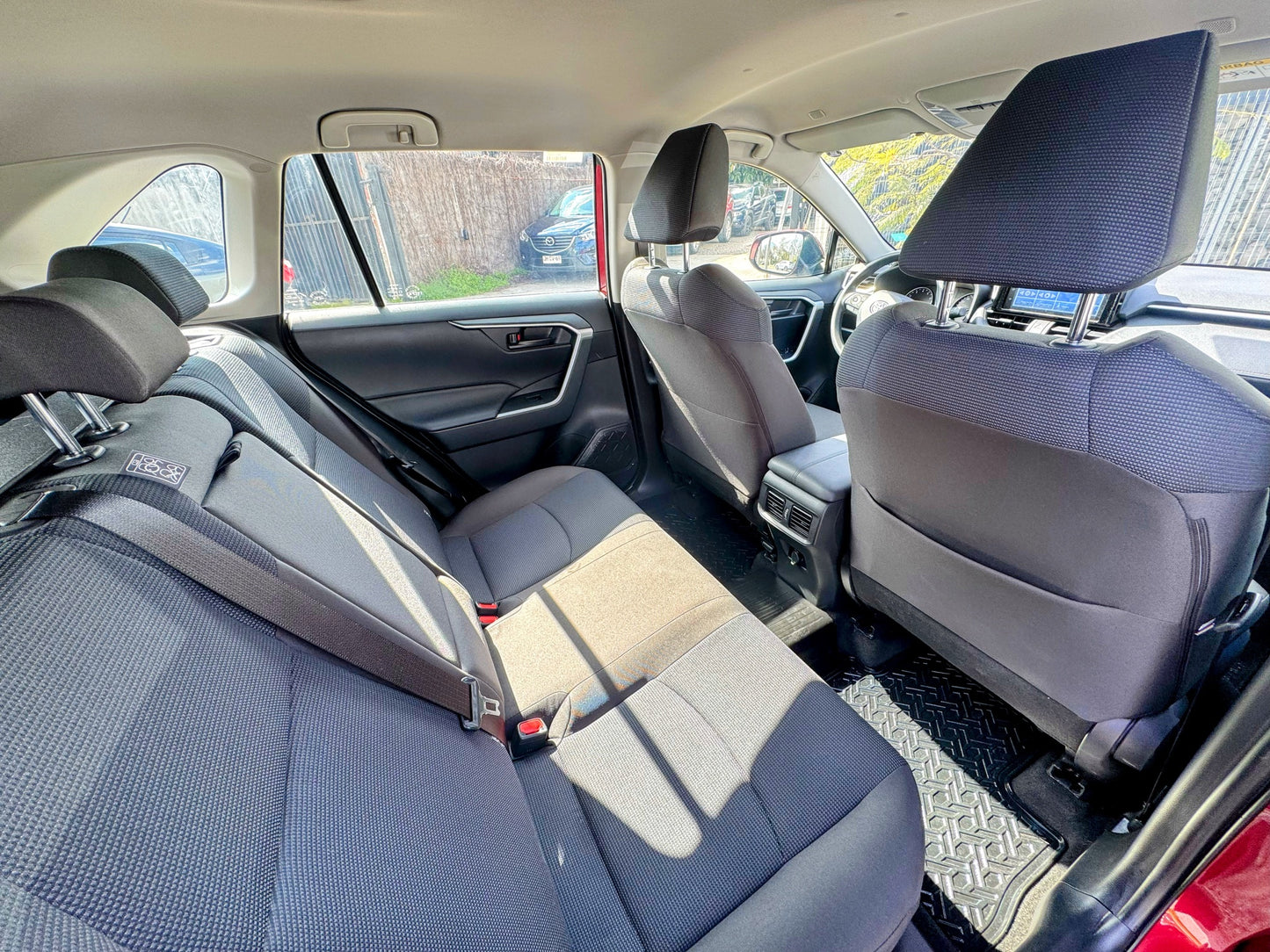 TOYOTA RAV4 4X4 2025