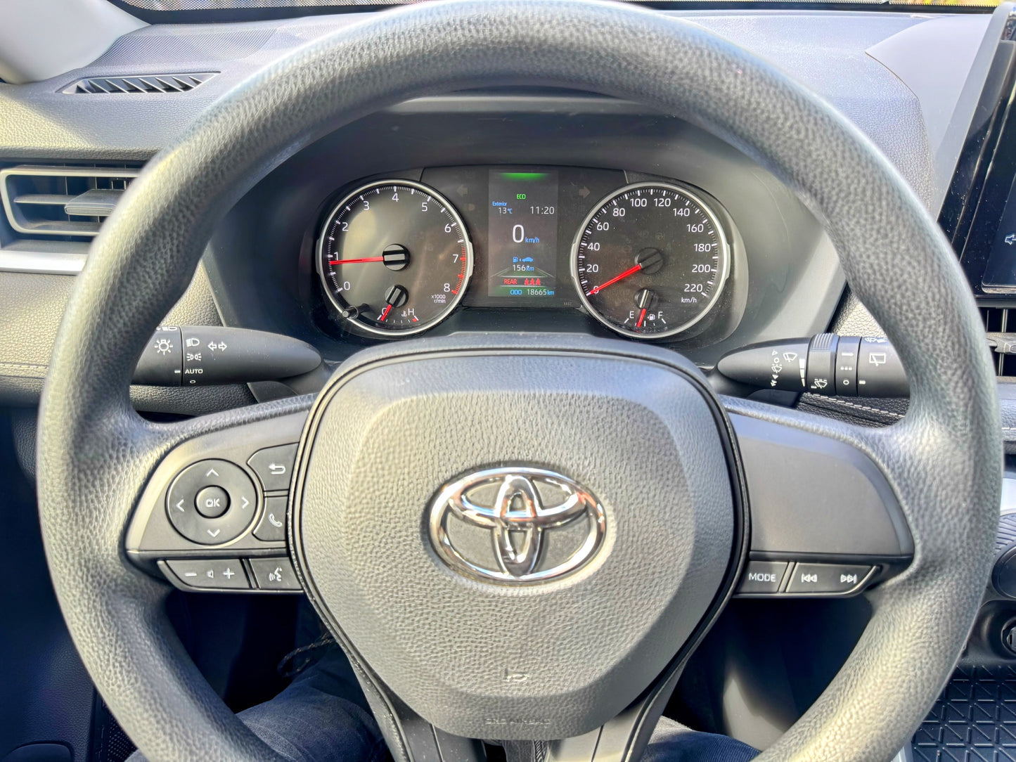 TOYOTA RAV4 4X4 2025