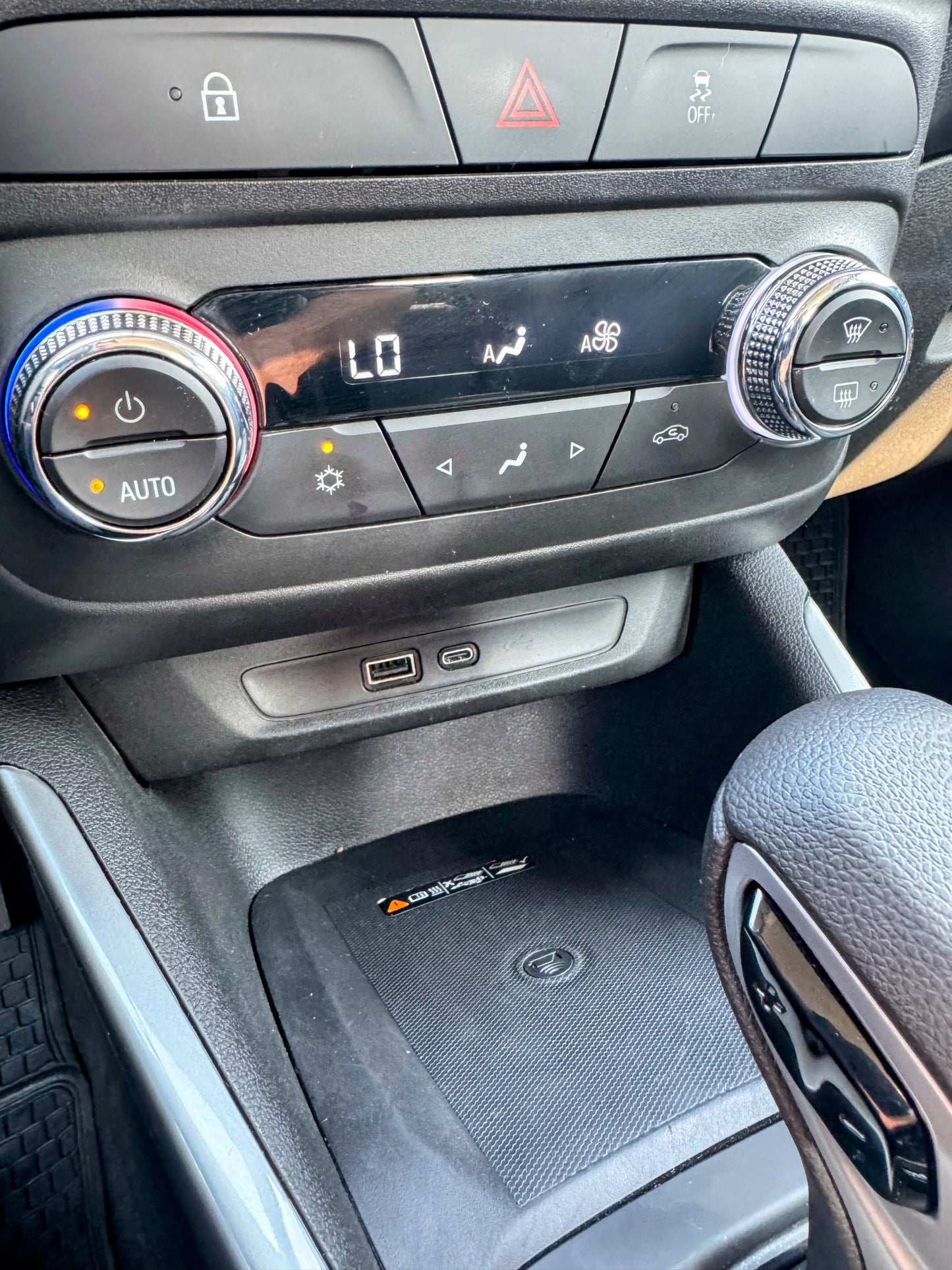 CHEVROLET MONTANA PREMIER 2024