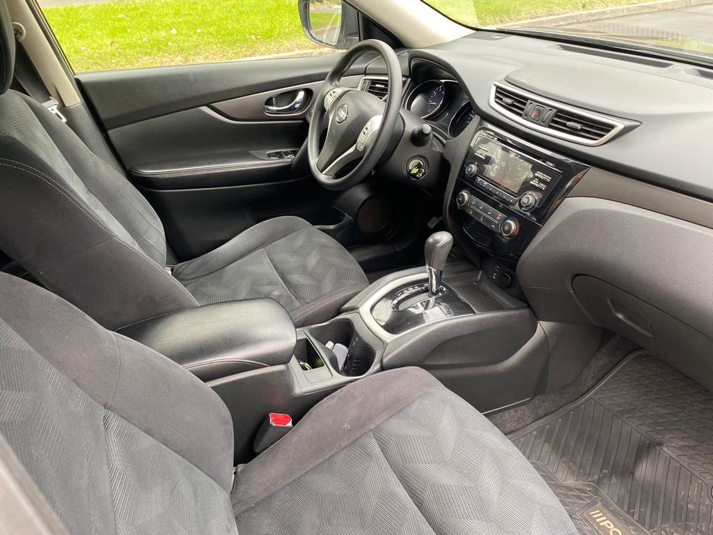 NISSAN XTRAIL 3CORRIDAS 2016