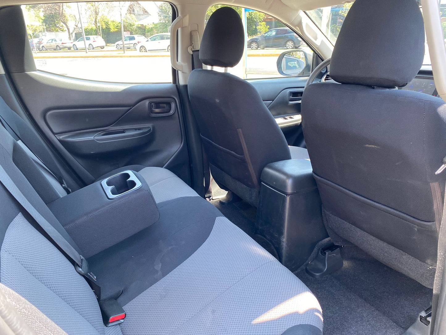 MITSUBISHI L200 WORK CR 2021