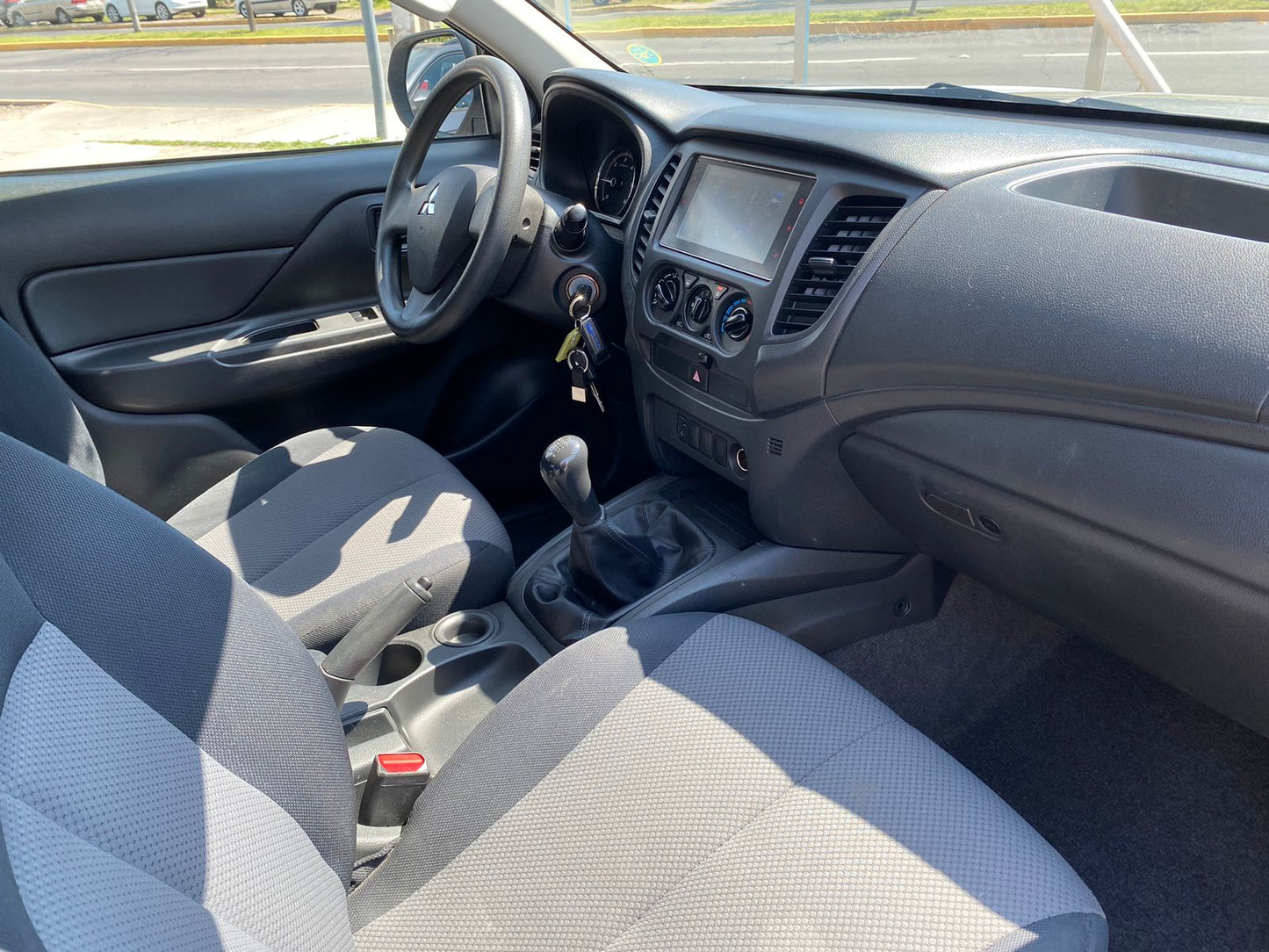 MITSUBISHI L200 WORK CR 2021