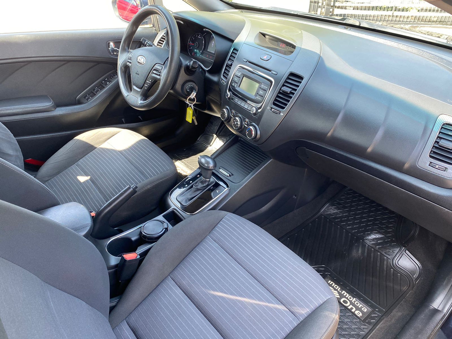 KIA CERATO EX FULL AUTOMATICO 2017