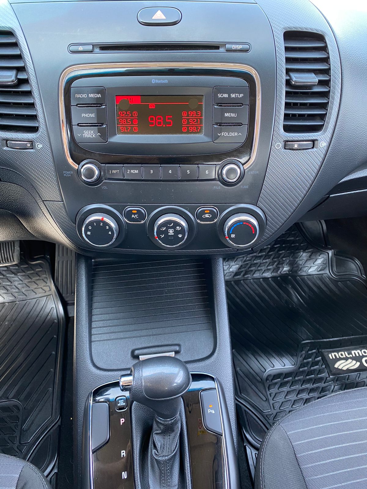 KIA CERATO EX FULL AUTOMATICO 2017