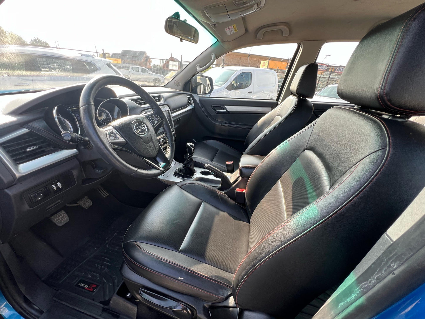 VENDIDA - JAC T8 4X4 2021