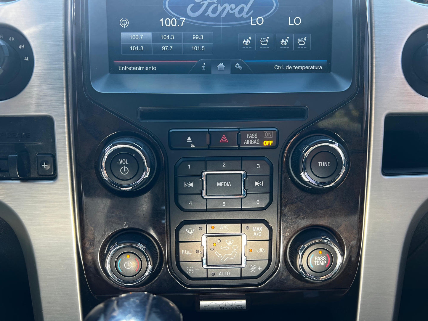 FORD F150 PLATINUM 4X4 2015