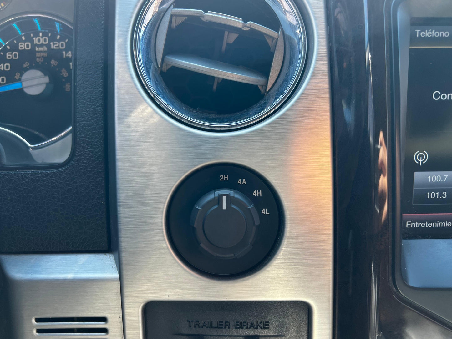 FORD F150 PLATINUM 4X4 2015