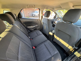 Ford Ecosport — foto 26 de 38
