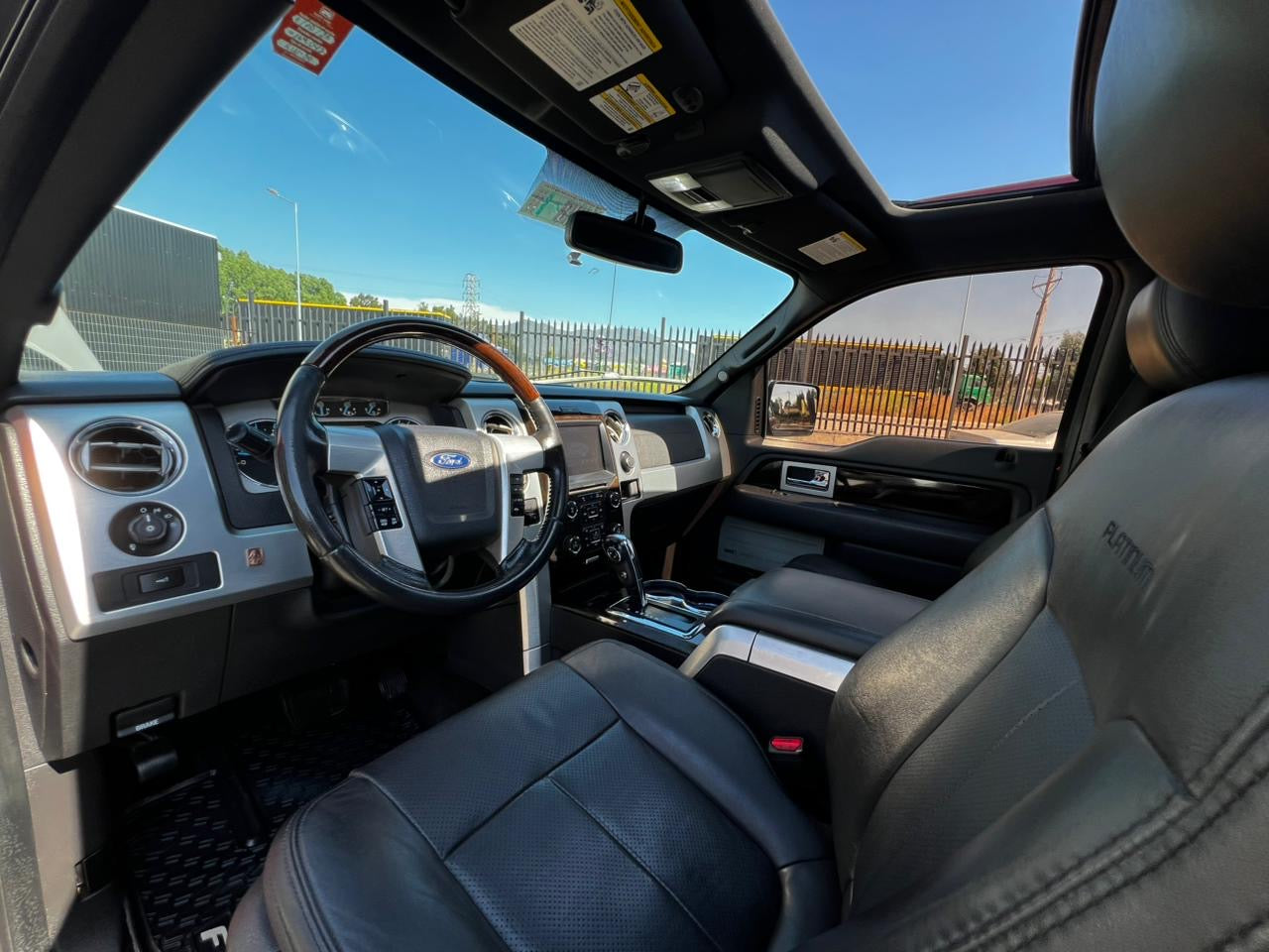 FORD F150 PLATINUM 4X4 2015