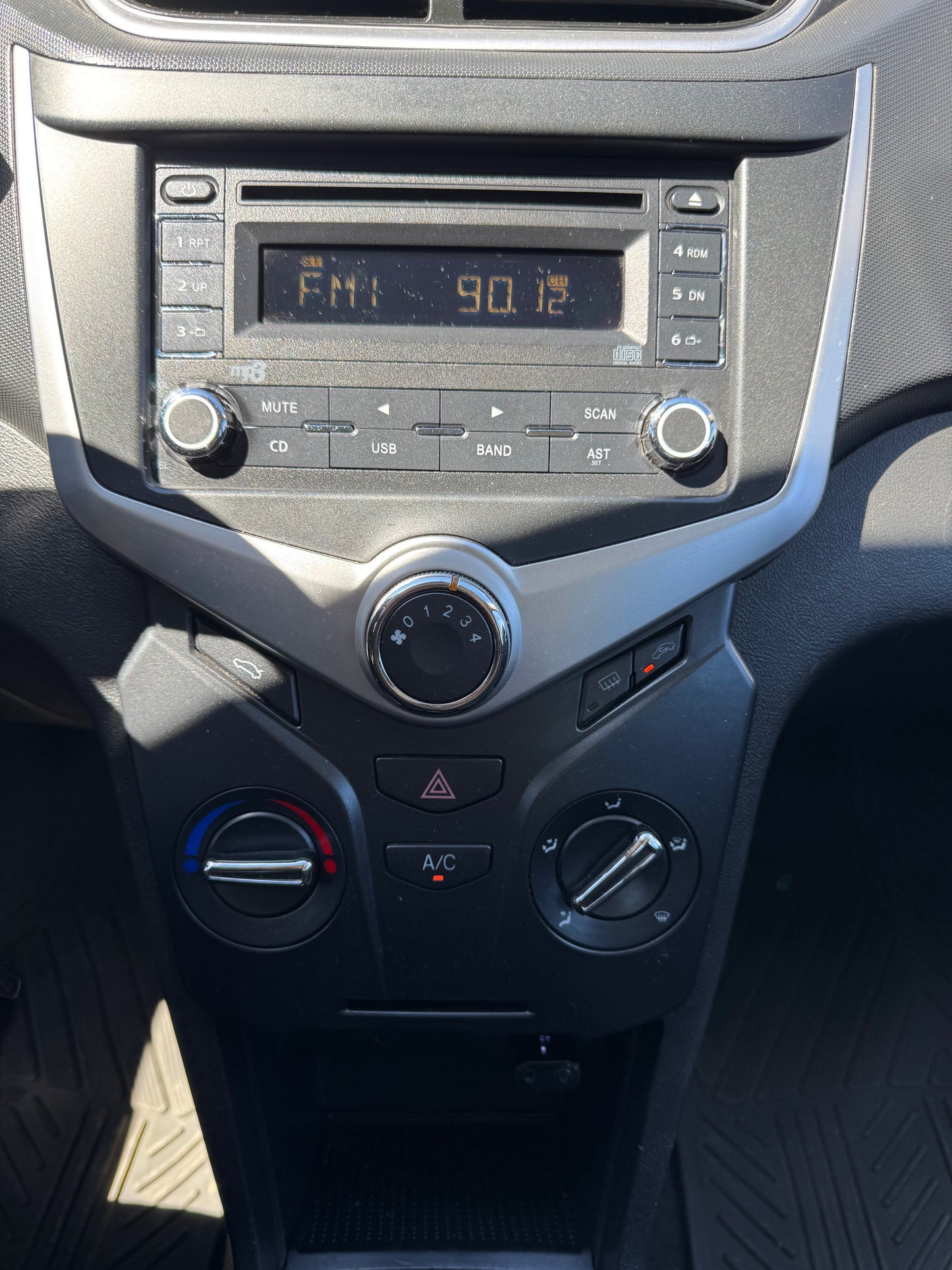 CHERY FULWIN GLX 2020