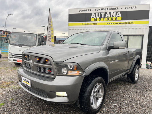 DODGE RAM 4X4 HEMI 2012