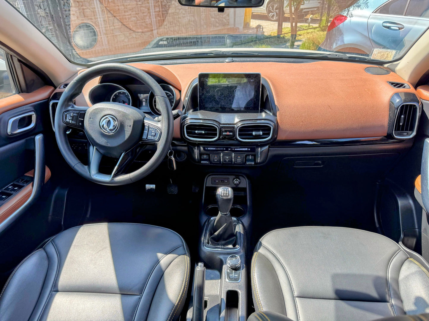 VENDIDO - DONGFENG AX4 LUXURY MT 2019