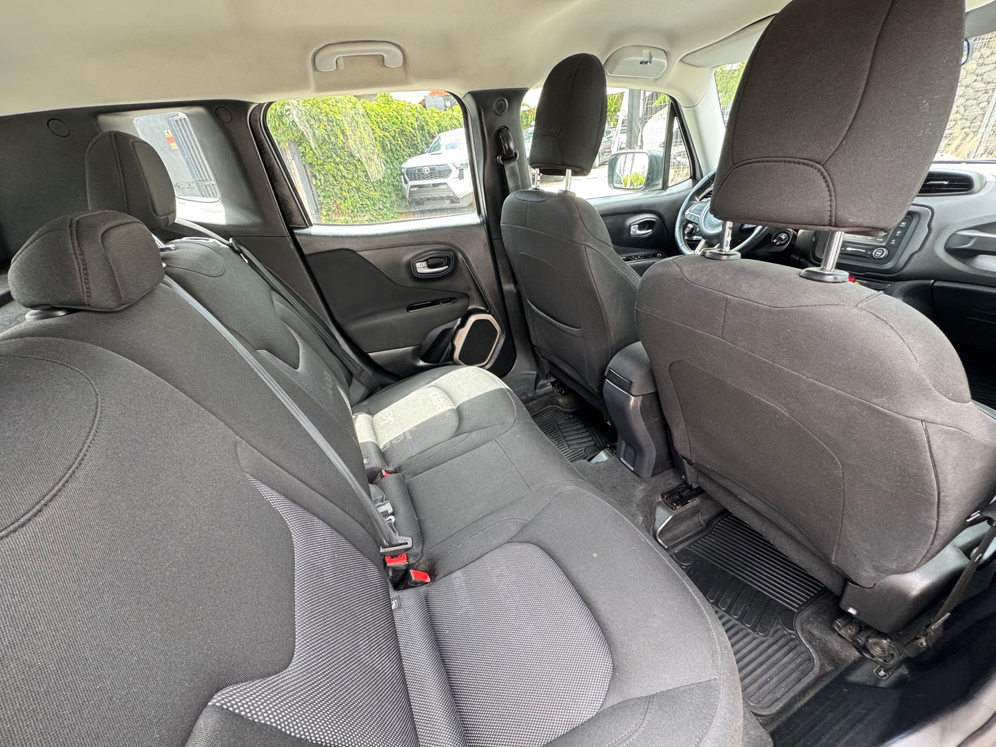 JEEP RENEGADE LX SPORT AUT. 2019