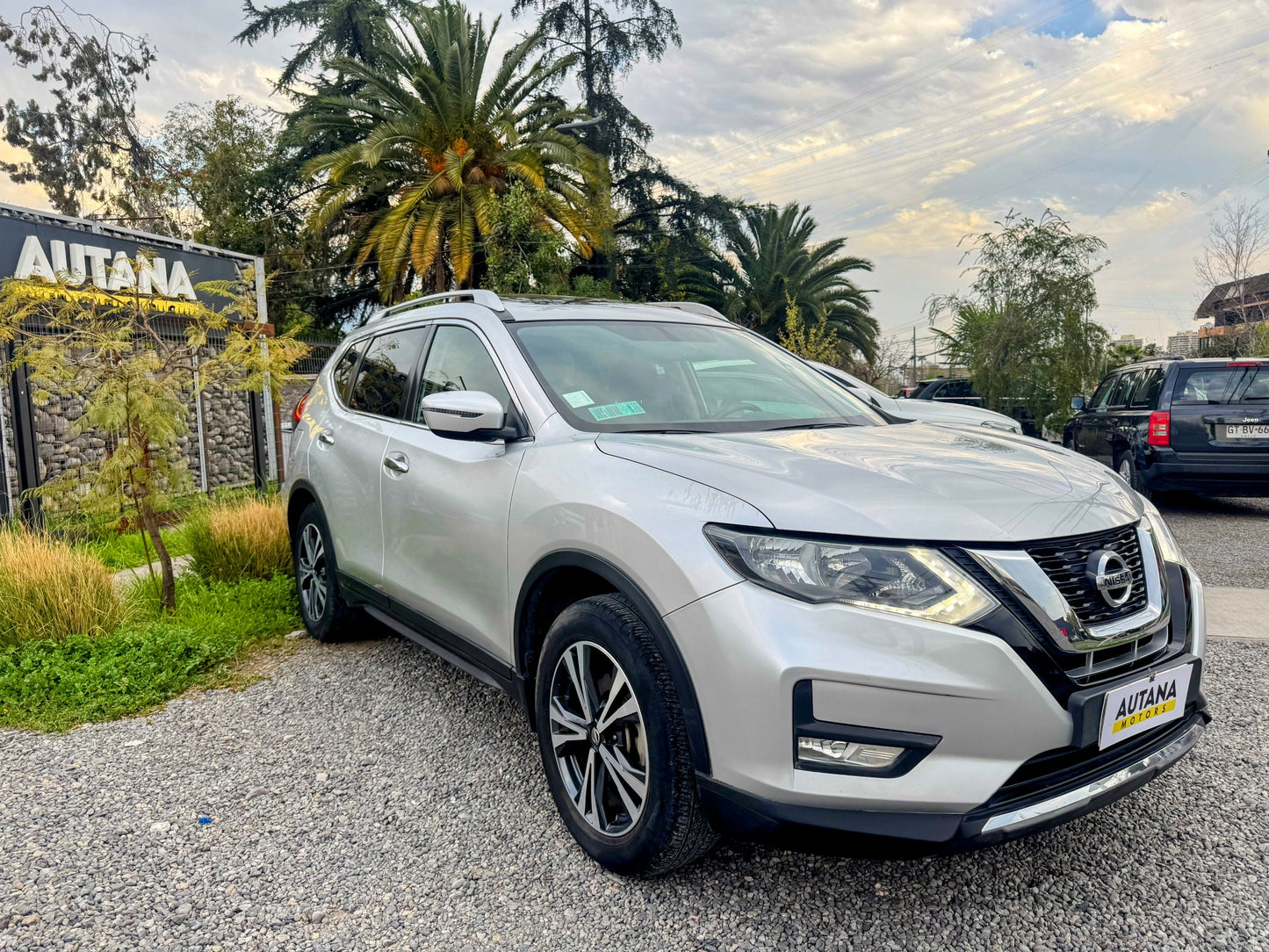 VENDIDA - NISSAN XTRAIL ADVANCE 3ROW 2018