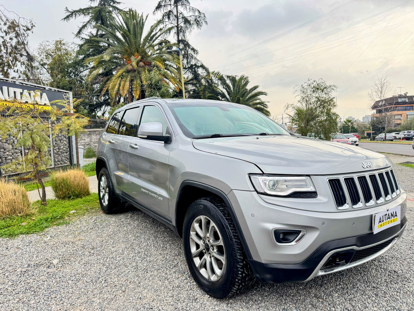 JEEP GRAND CHEROKEE DIESEL LIMITED 4X4 2015