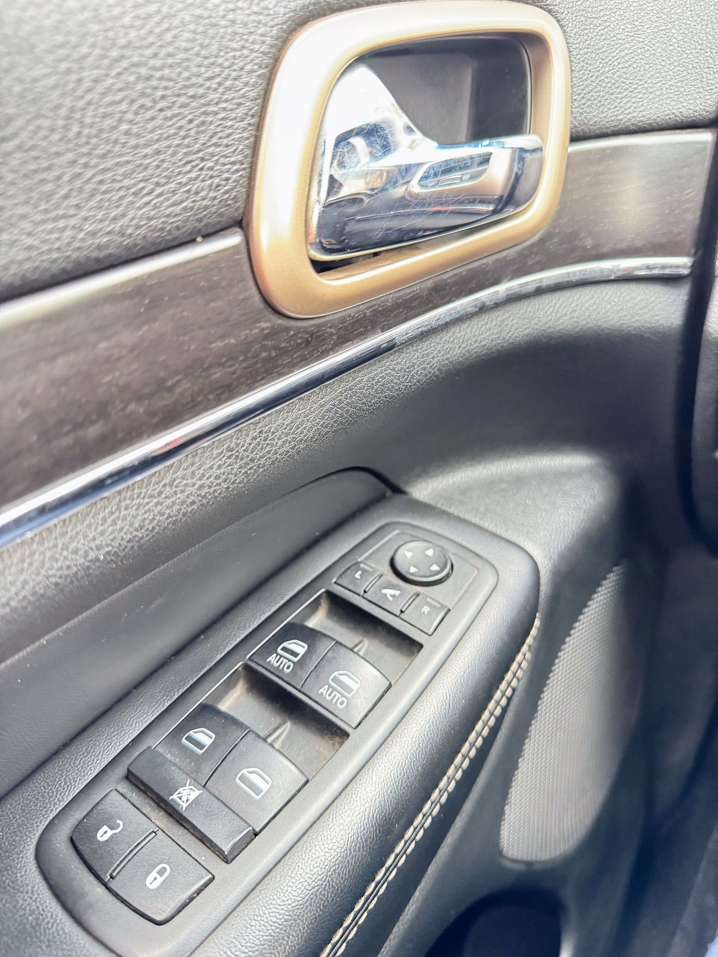 JEEP GRAND CHEROKEE DIESEL LIMITED 4X4 2015