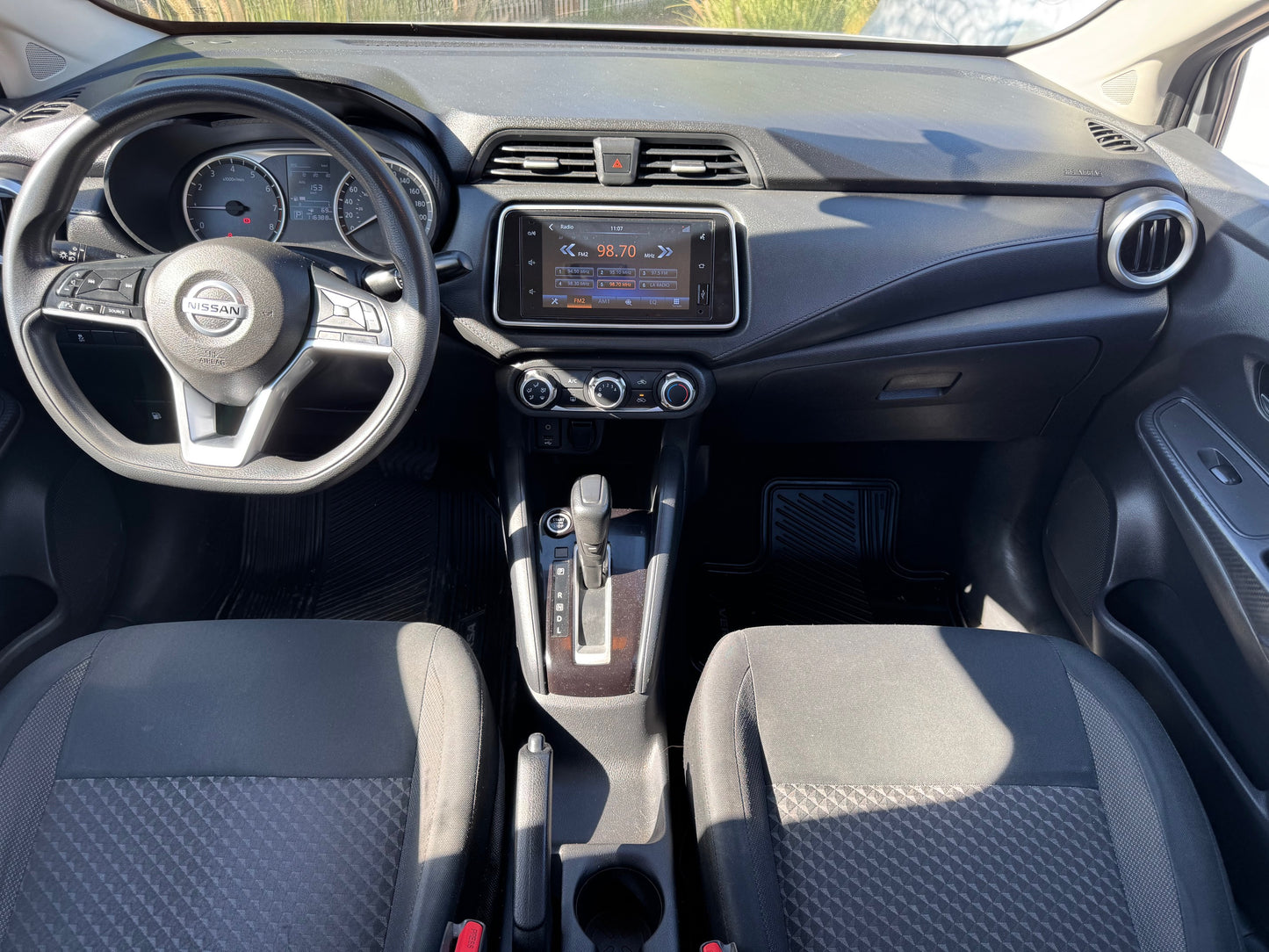 VENDIDO - NISSAN NEW VERSA AUT 2021