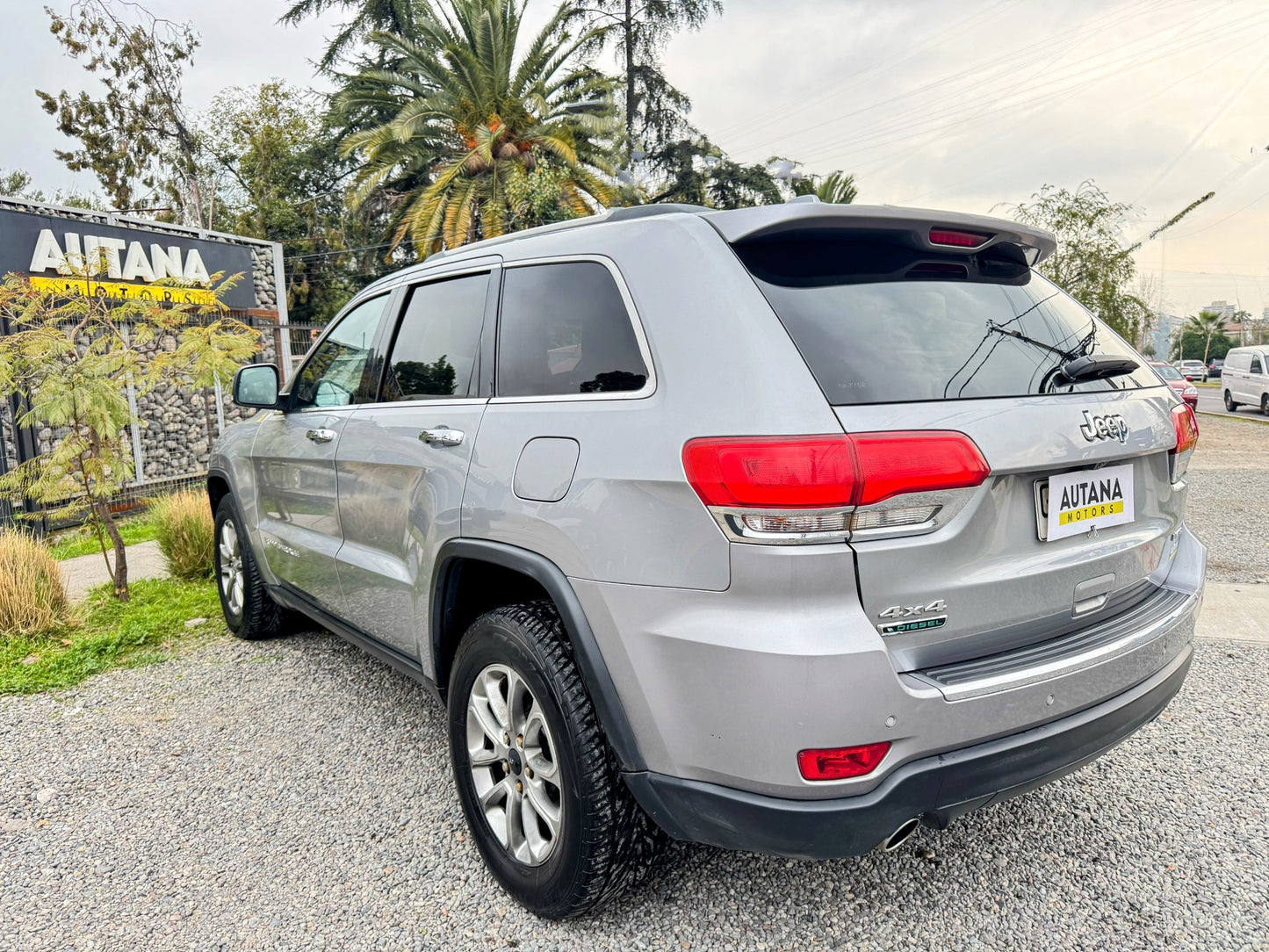 JEEP GRAND CHEROKEE DIESEL LIMITED 4X4 2015