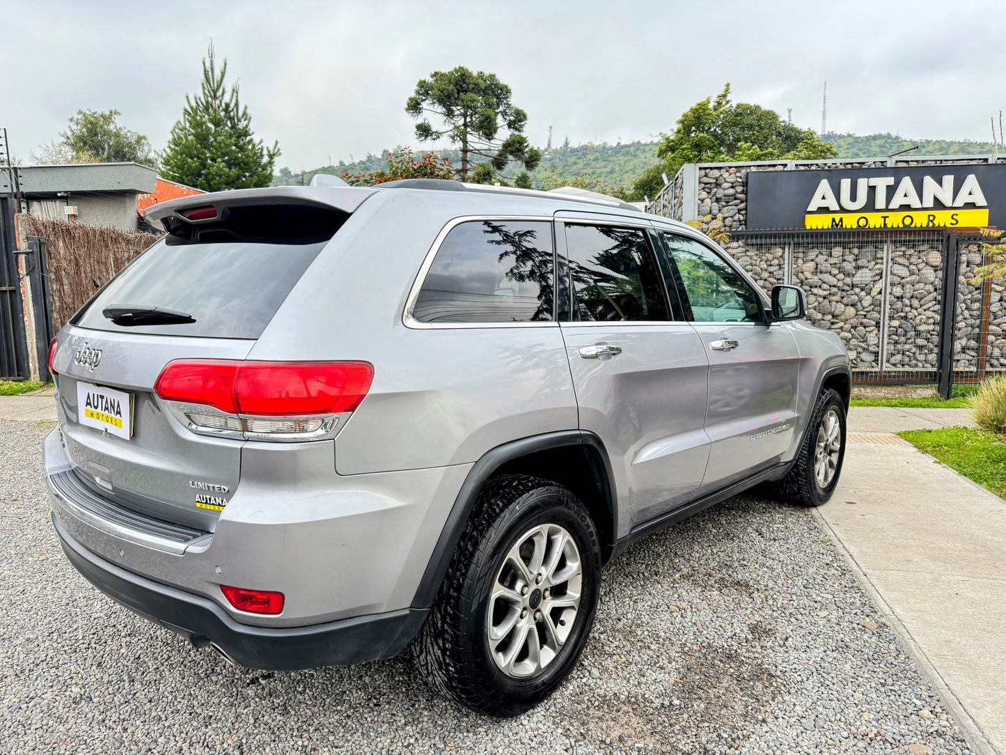 JEEP GRAND CHEROKEE DIESEL LIMITED 4X4 2015