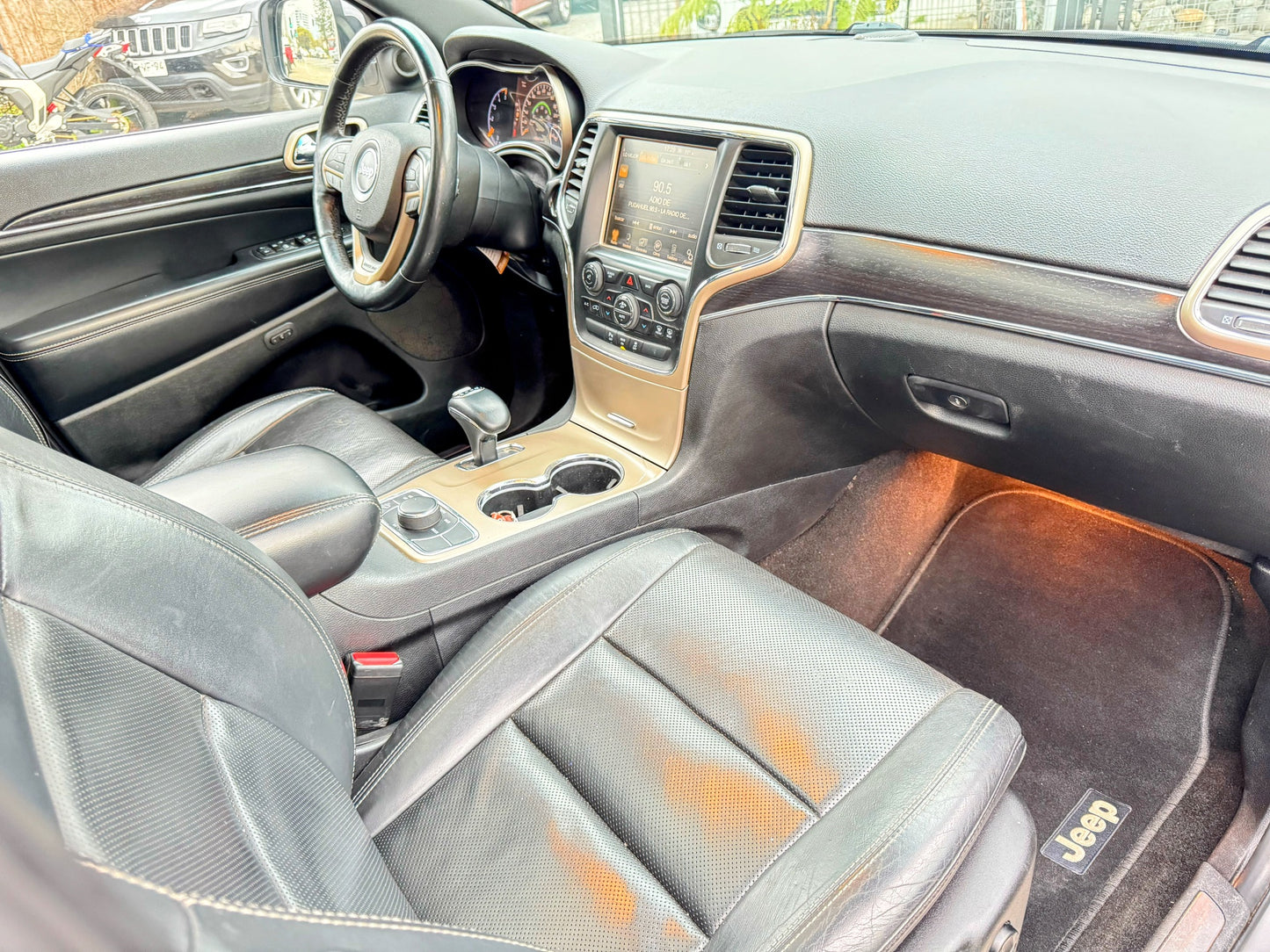 JEEP GRAND CHEROKEE DIESEL LIMITED 4X4 2015