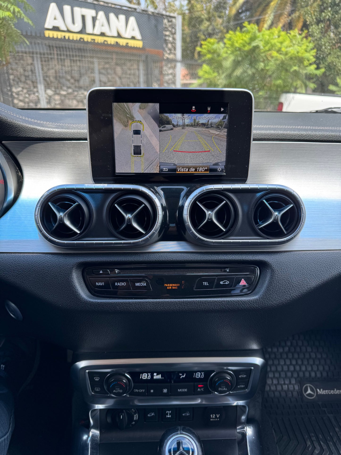 VENDIDA - MERCEDES BENZ X250 4MATIC POWER 2020