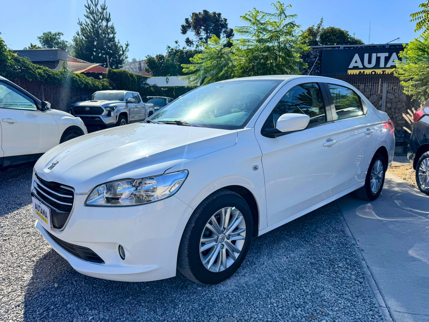 PEUGEOT 301 VTi AUTOMATIQUE 2017