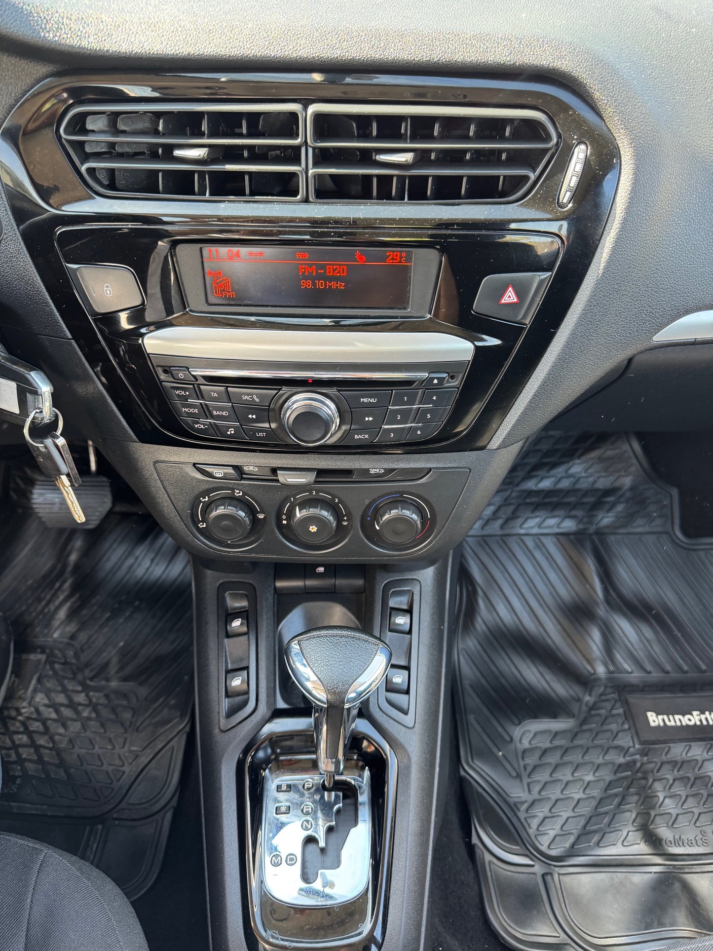 PEUGEOT 301 VTi AUTOMATIQUE 2017