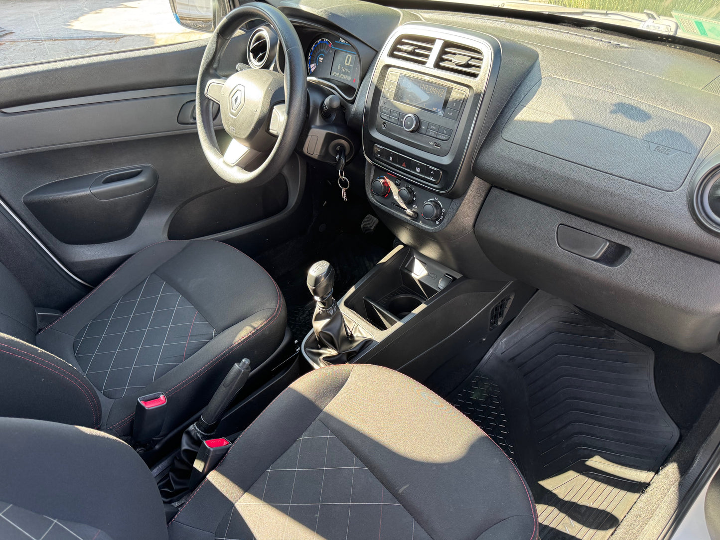 RENAULT KWID 1.0 2024