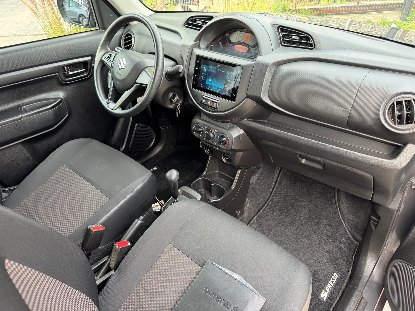 SUZUKI SPRESSO AUTOMATICO AMT GLX PLUS 2024