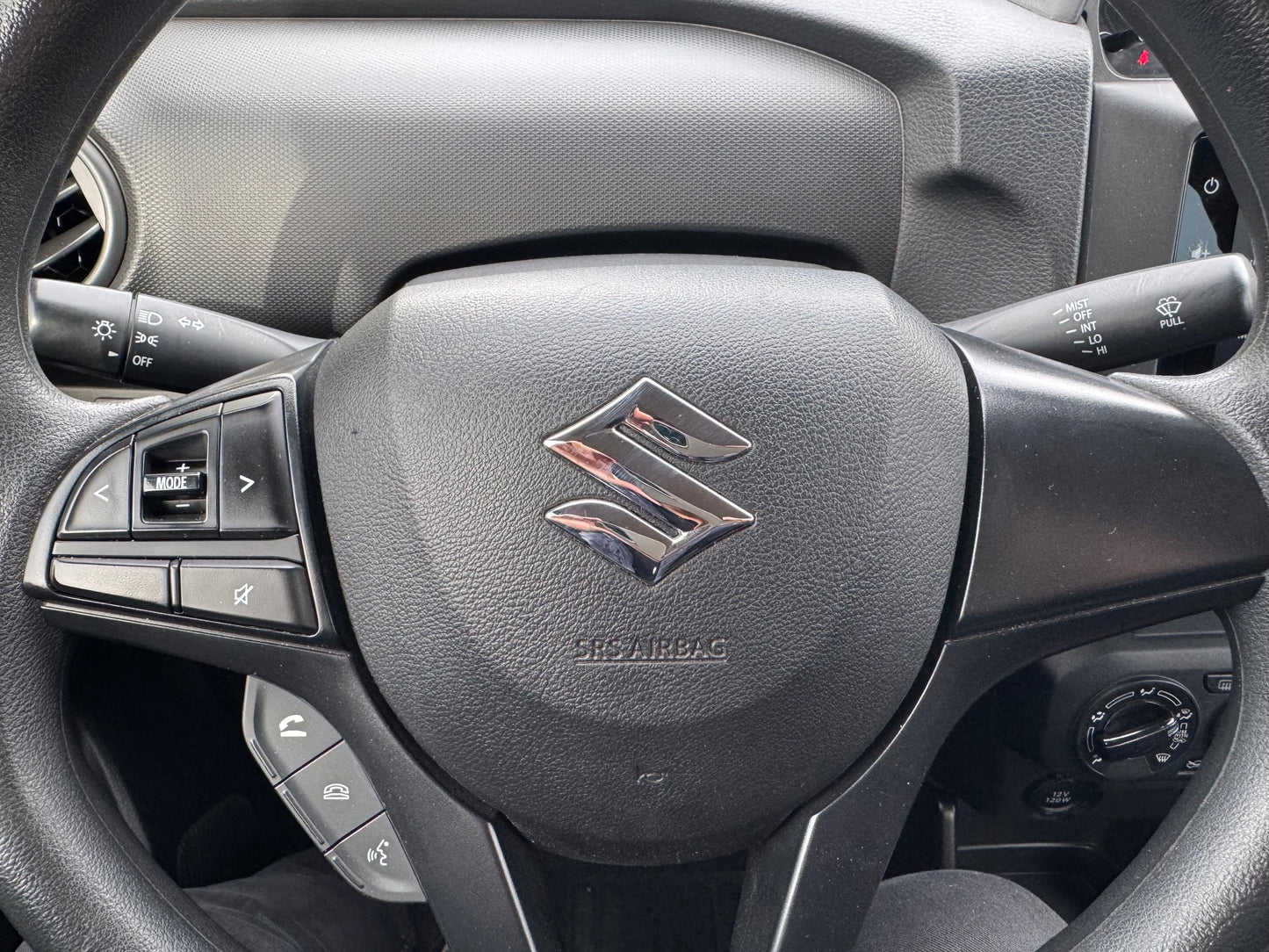 SUZUKI SPRESSO AUTOMATICO AMT GLX PLUS 2024