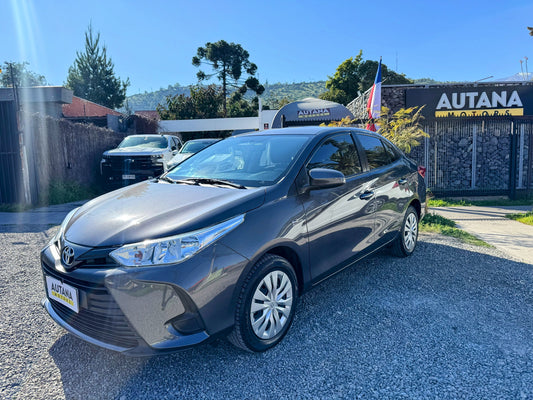TOYOTA YARIS SEDAN 2022