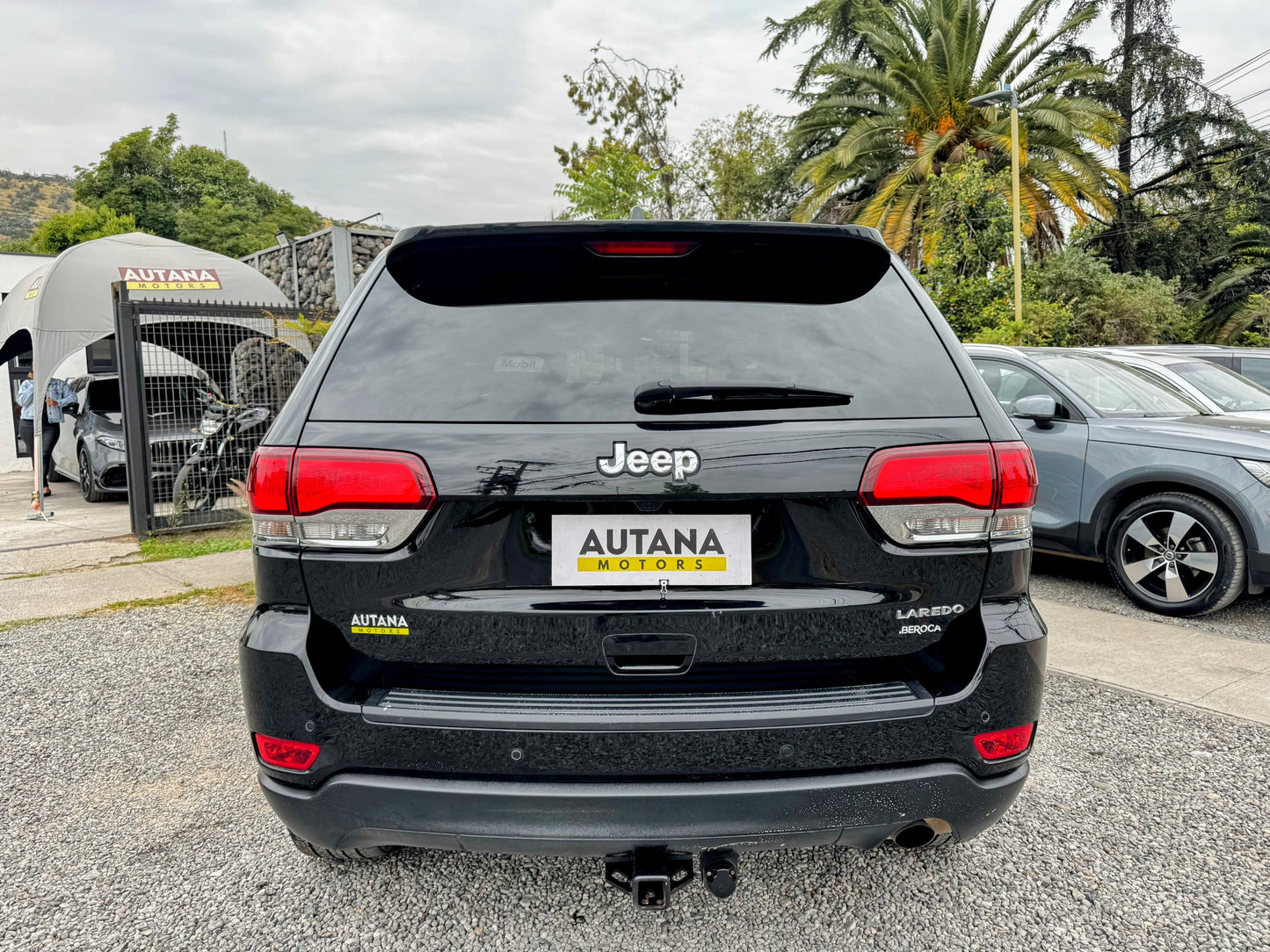 JEEP GRAND CHEROKEE LAREDO 2022
