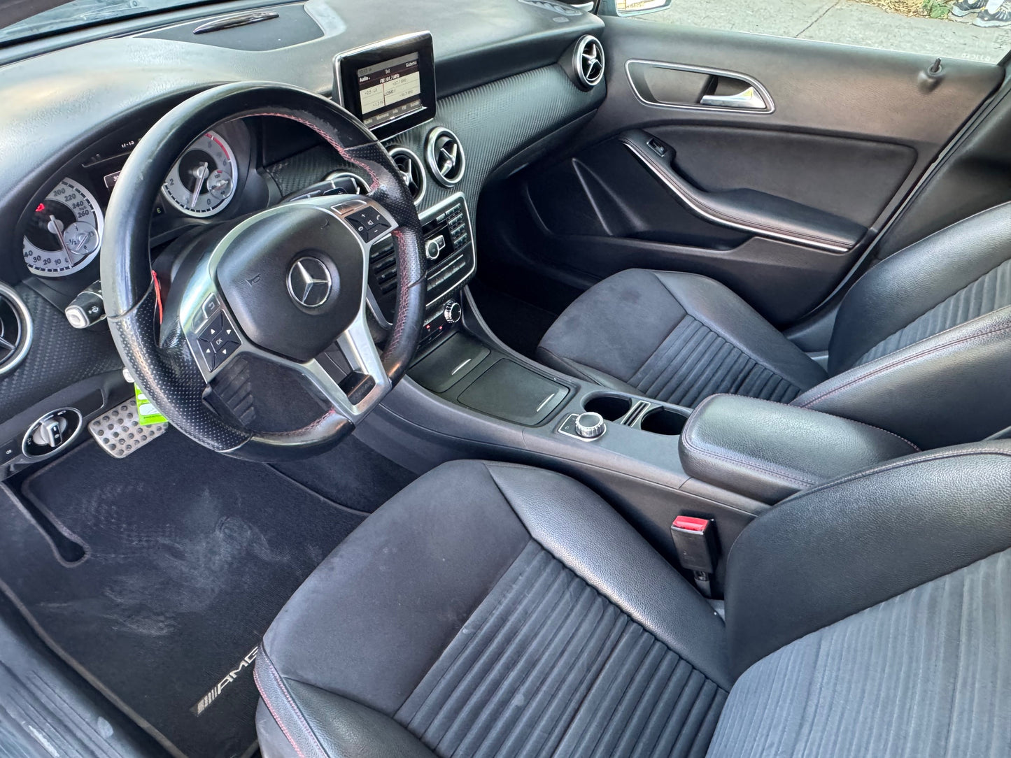 MERCEDES BENZ A200 DIESEL FULL TECHO PANORAMICO 2014