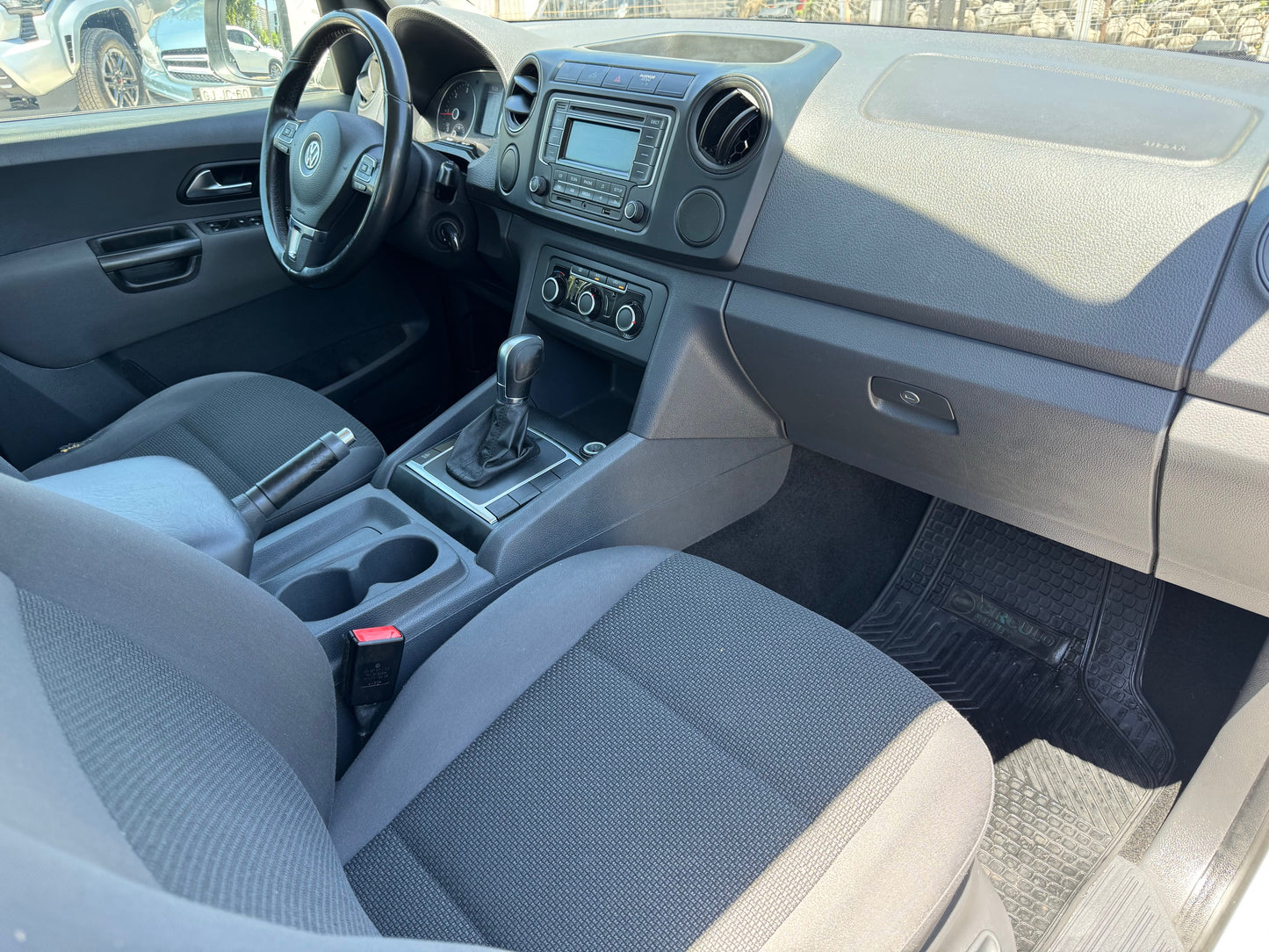 VENDIDA - VOLKSWAGEN AMAROK 4X4 AUT. 2015