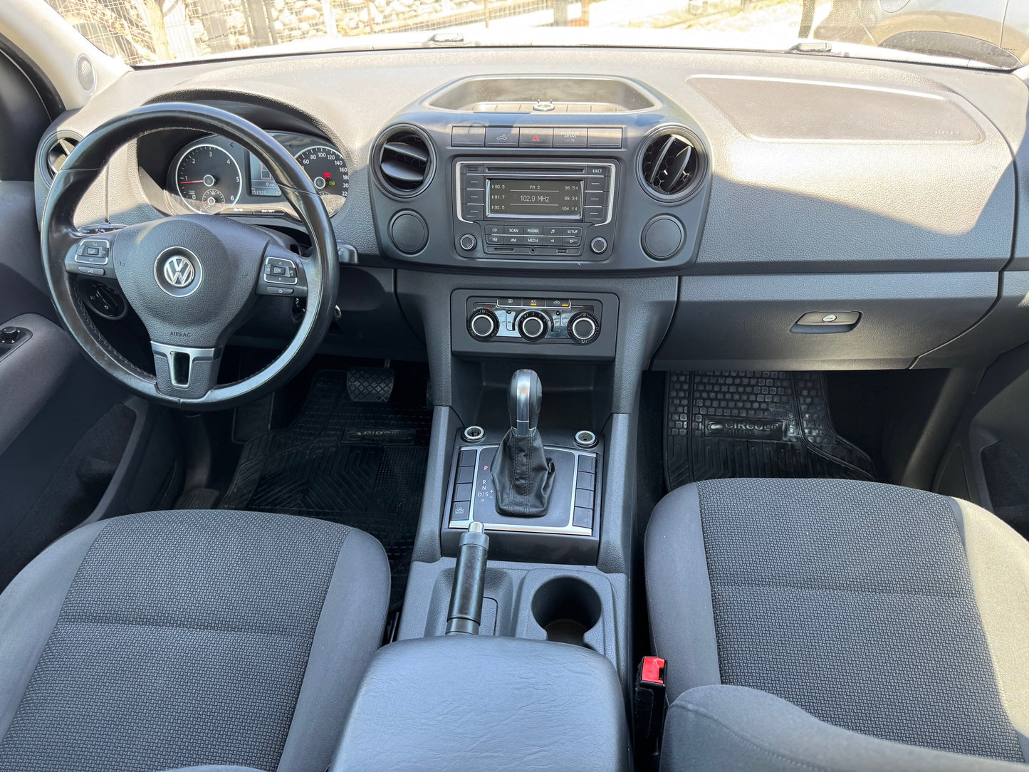 VENDIDA - VOLKSWAGEN AMAROK 4X4 AUT. 2015