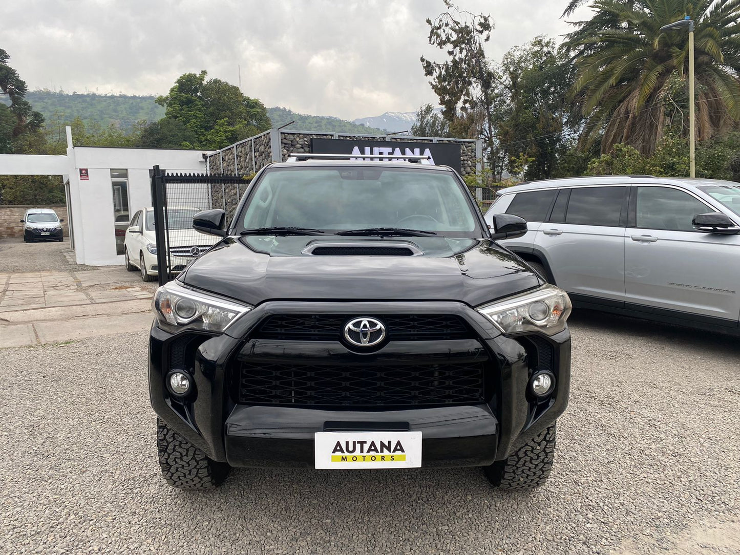 TOYOTA 4RUNNER LOOK TRD 2014