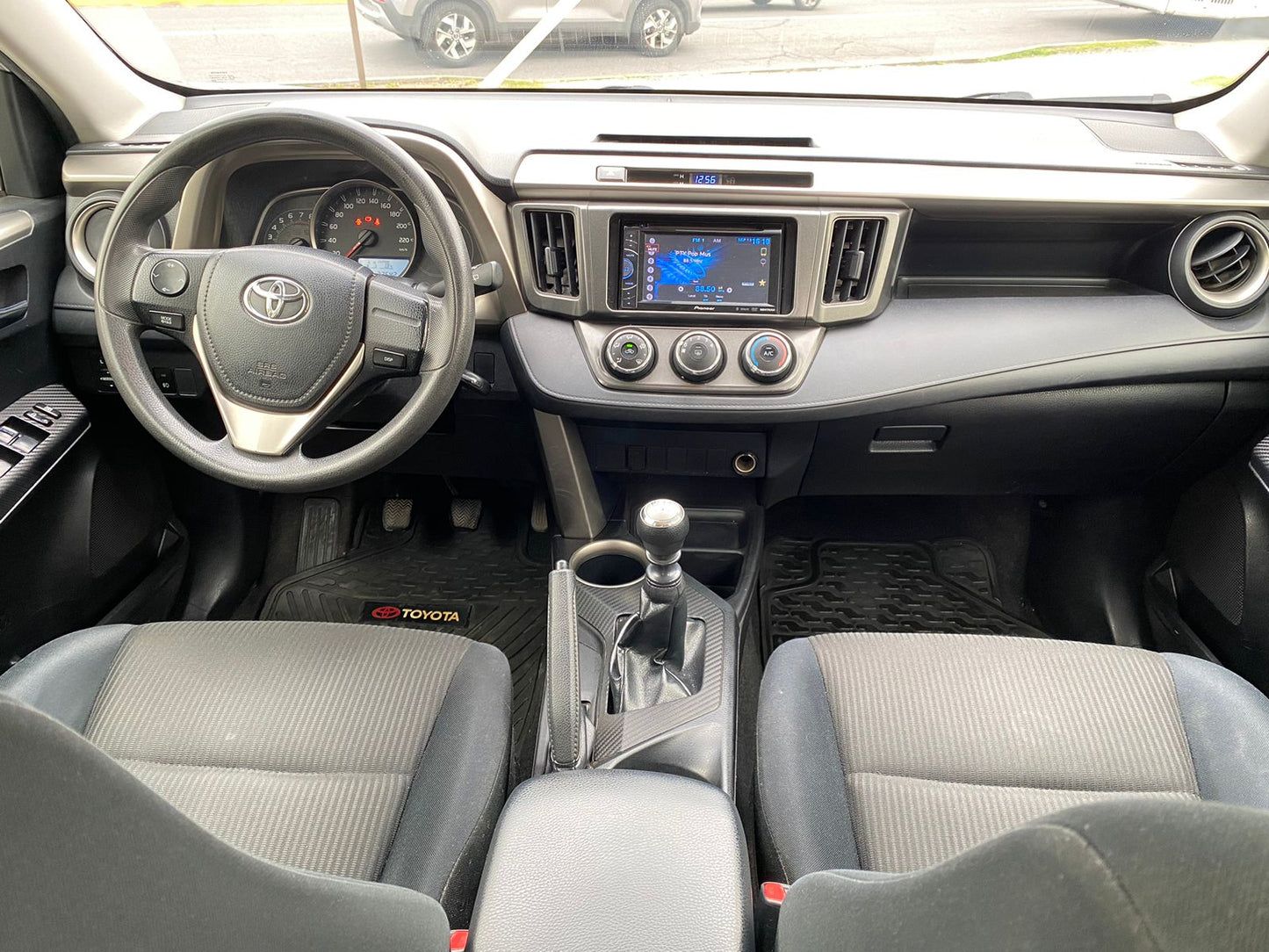 TOYOTA RAV4 2.0 FULL 2015