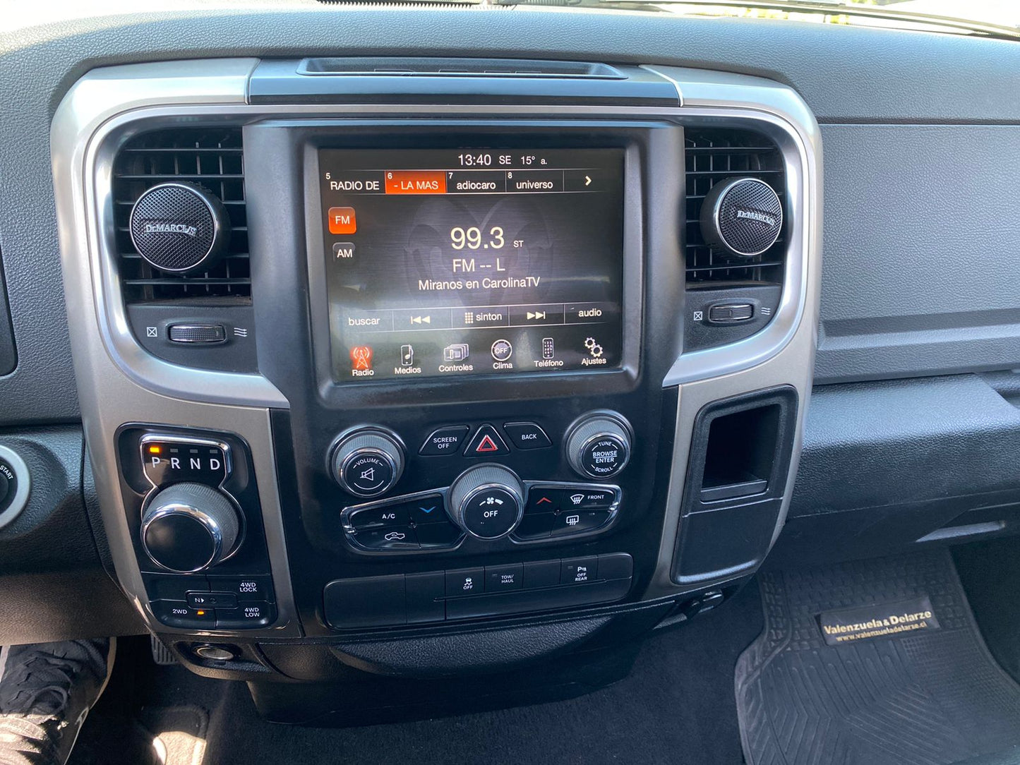 DODGE RAM SLT 4X4 2015