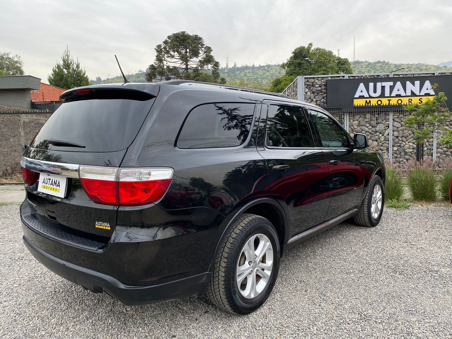 DODGE DURANGO VVT 3CORRIDAS 2012