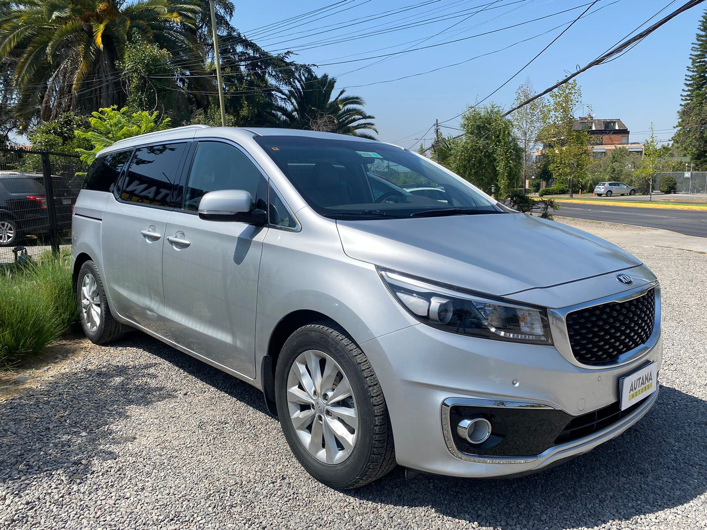 KIA GRAND CARNIVAL LIMITED 2017