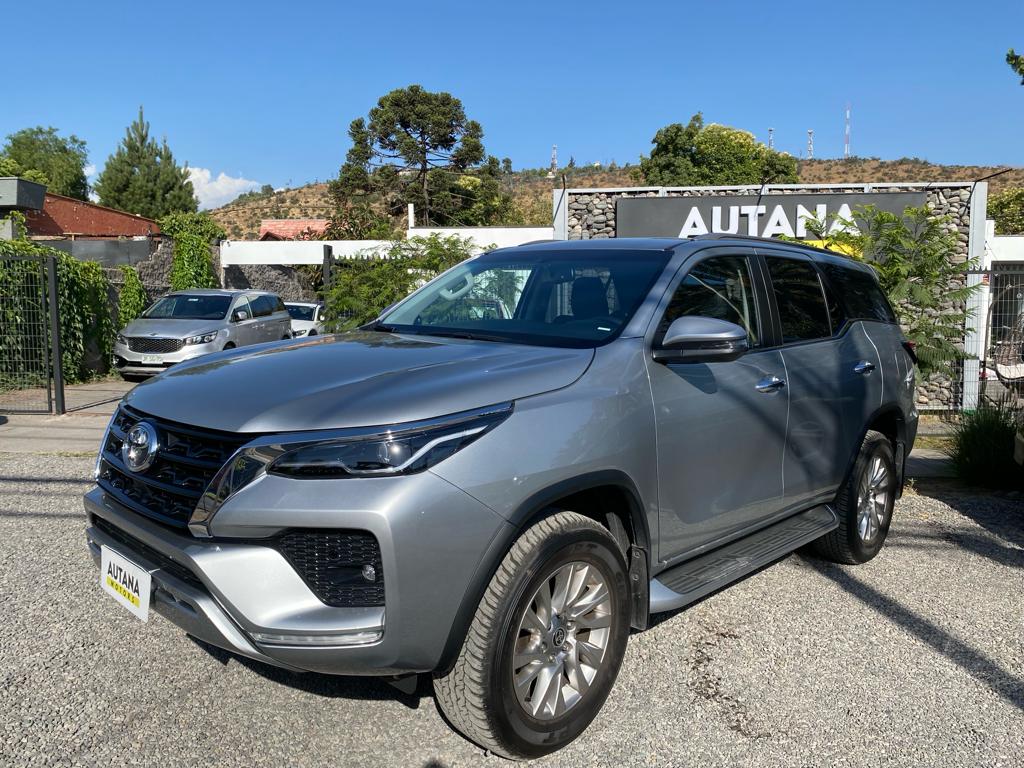 TOYOTA FORTUNER SRX 2022