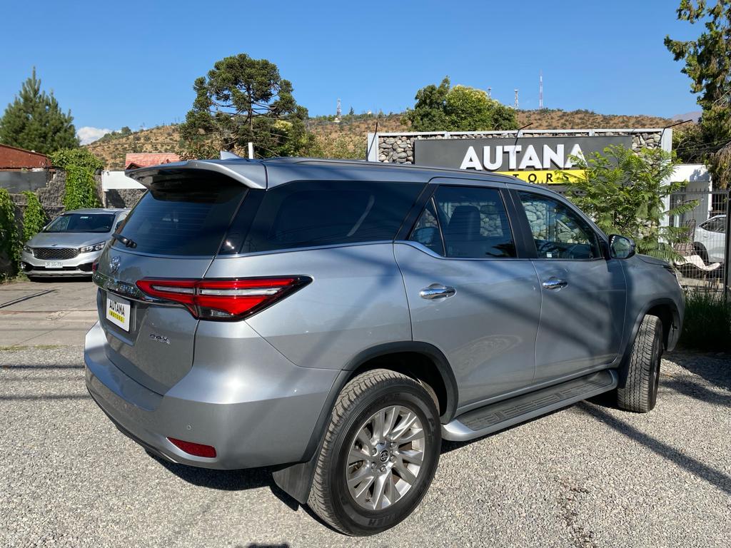 TOYOTA FORTUNER SRX 2022