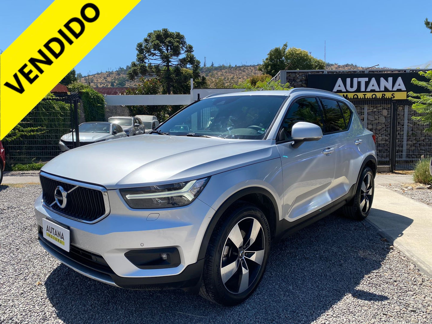 VOLVO XC40 MOMENTUM DIESEL AWD 2018