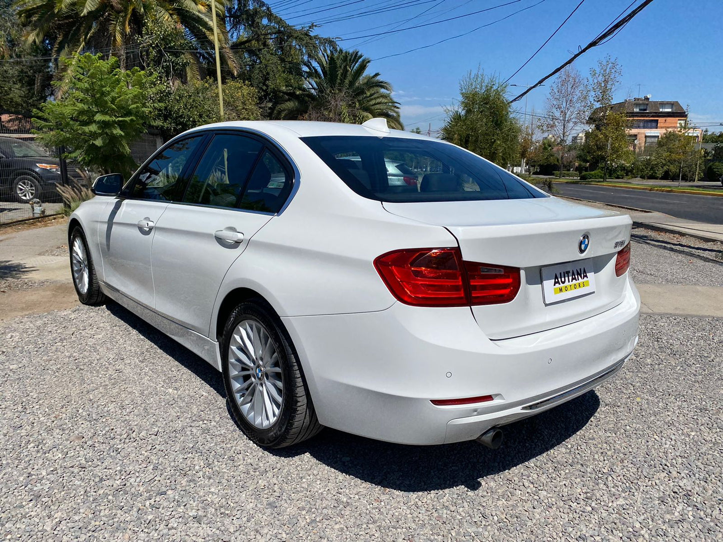 BMW 316 I TWINTURBO LUXURY 2015