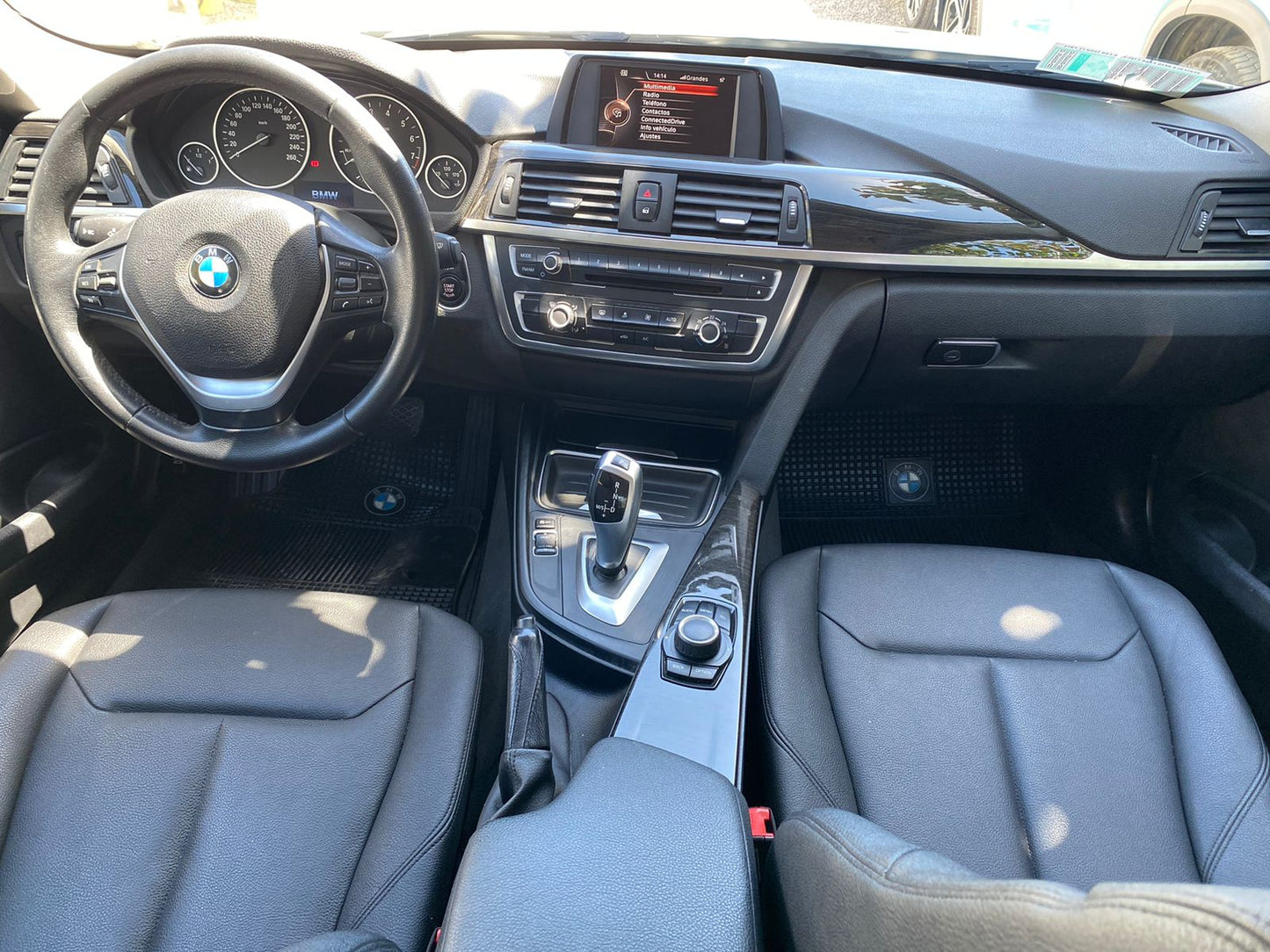 BMW 316 I TWINTURBO LUXURY 2015