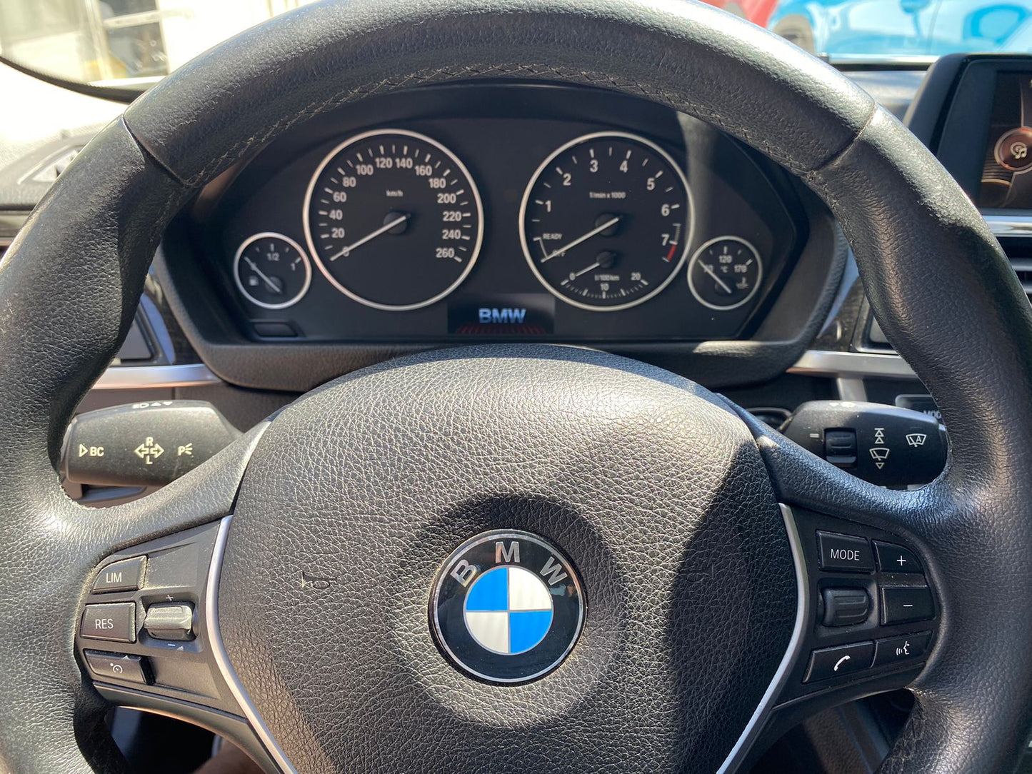 BMW 316 I TWINTURBO LUXURY 2015